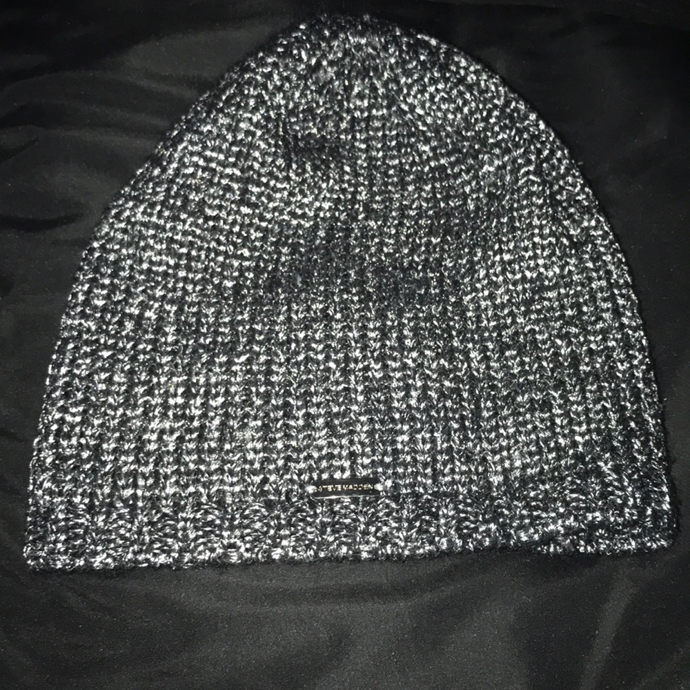 Steve madden beanie